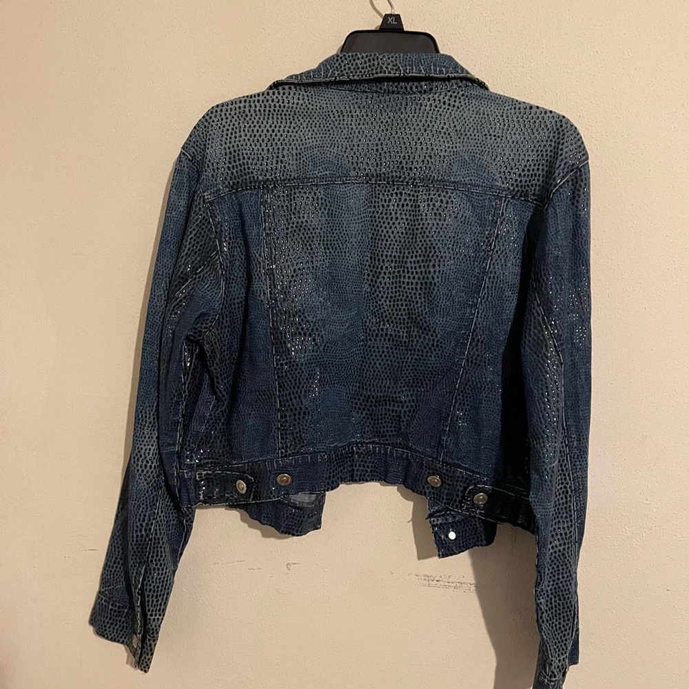 Liquid Jacket - image 3